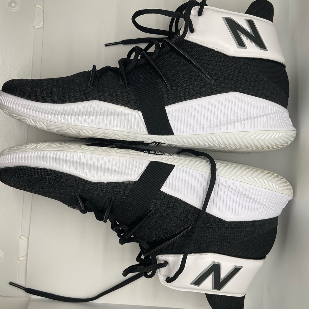 New Balance Men’s Basketball Sneakers